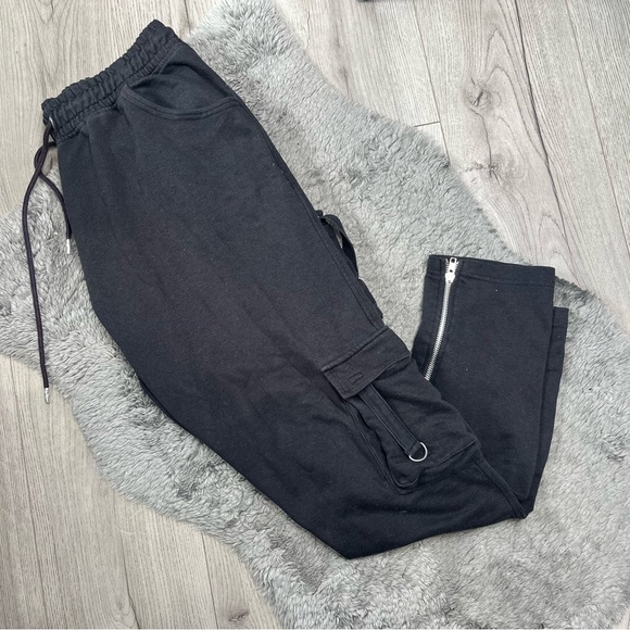 Boohoo Man cargo tracksuit bottoms size XL - Picture 2 of 4